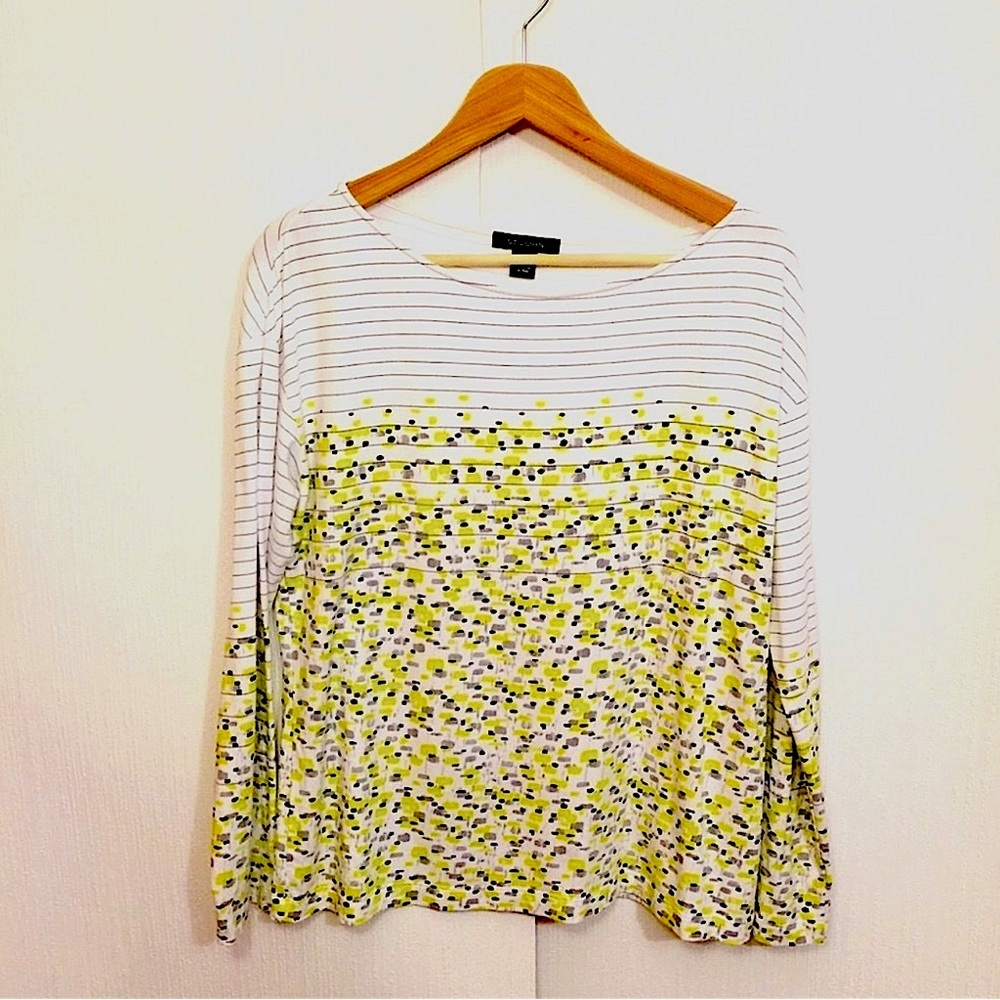 St. John Women’s Long Sleeve Top Size